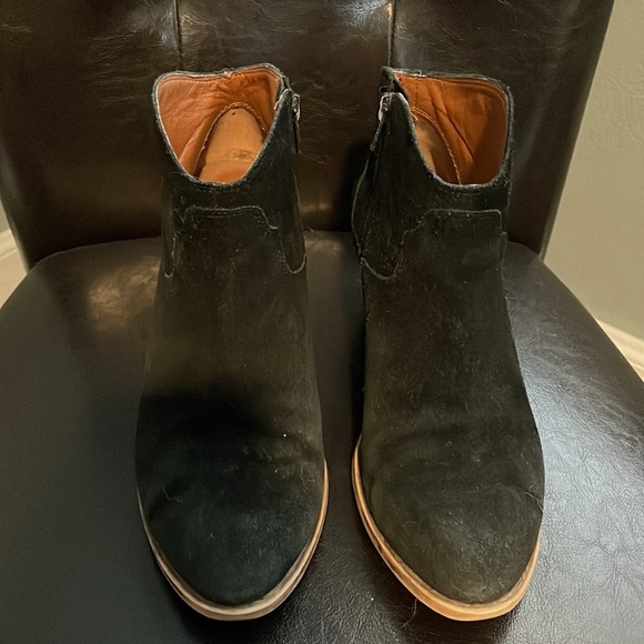 Women's Lucky Brand Leather And Suede Heeled Booties Size 9 - Picture 2 of 13